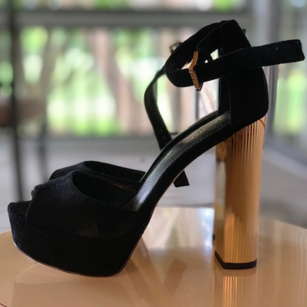 Michael Kors Paloma Platform - Picture 2 of 2